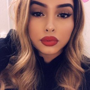 Meet your Posher, Karissa